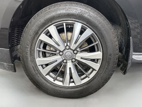 Used 2019 Nissan Pathfinder S AWD/4WD image 38