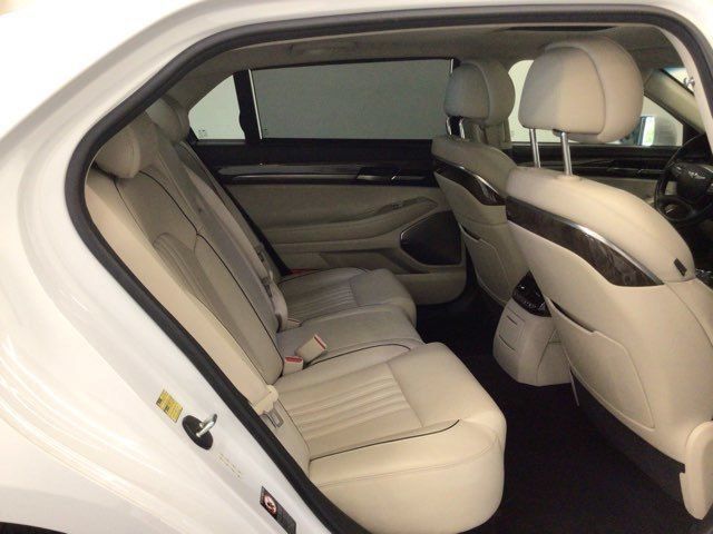 Used 2017 Genesis G90 3.3T Premium RWD image 17