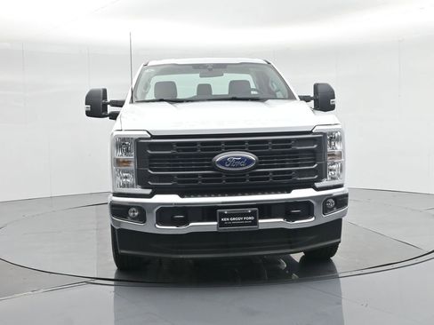 New 2026 Ford F250 XL w/ XL Chrome Package image 47