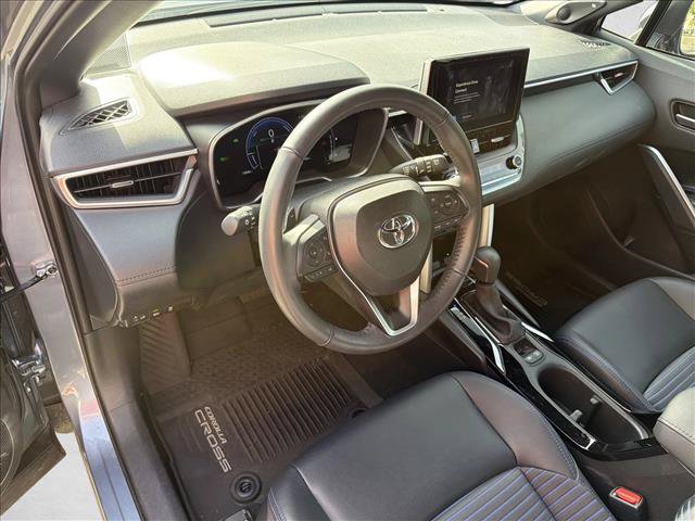 Used 2024 Toyota Corolla Cross AWD Hybrid w/ Convenience Package image 13