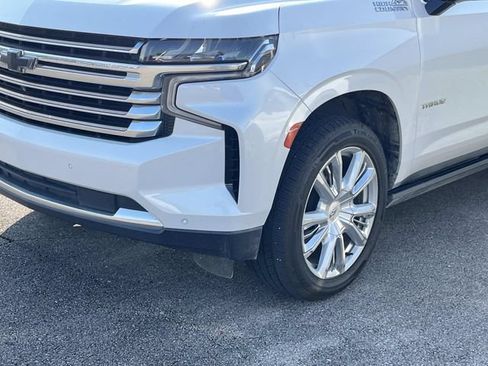 Used 2021 Chevrolet Tahoe High Country w/ Premium Package RWD image 8