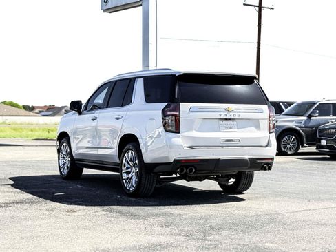 Used 2021 Chevrolet Tahoe High Country w/ Premium Package AWD/4WD image 12