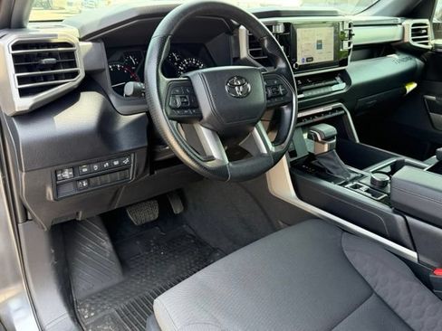Used 2026 Toyota Tundra SR5 w/ SR5 Convenience Package AWD/4WD image 12