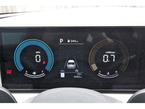Used 2026 Hyundai Tucson SEL FWD image 17