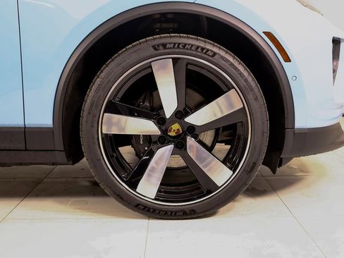 New 2026 Porsche Macan 4 Electric AWD/4WD image 26