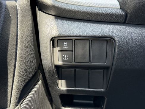 Used 2019 Honda CR-V LX image 29