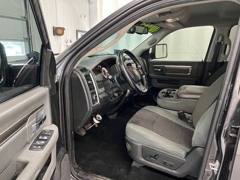 Used 2017 RAM 1500 Big Horn AWD/4WD image 7