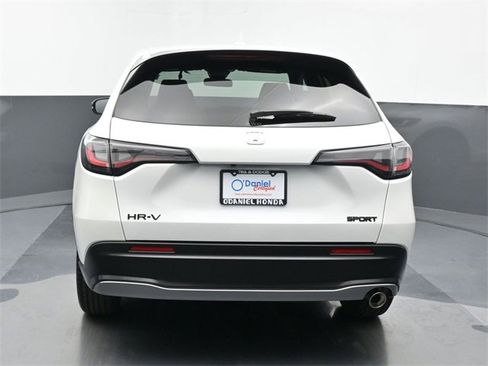 Used 2026 Honda HR-V Sport image 4