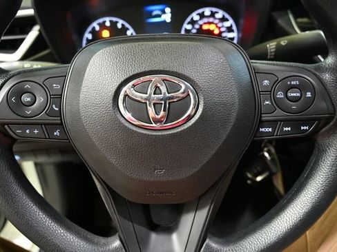 Used 2023 Toyota Corolla LE w/ Carpet Mat Package (TMS) FWD image 29