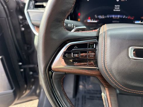 Used 2023 Jeep Grand Cherokee L Summit w/ Advanced Protech Group IV image 31