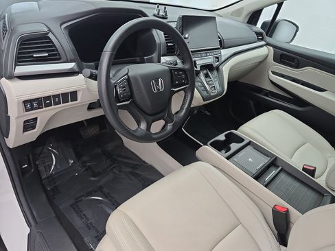 Certified 2026 Honda Odyssey EX-L image 17