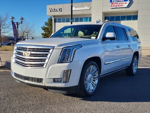Used 2020 Cadillac Escalade ESV Platinum AWD/4WD image 8