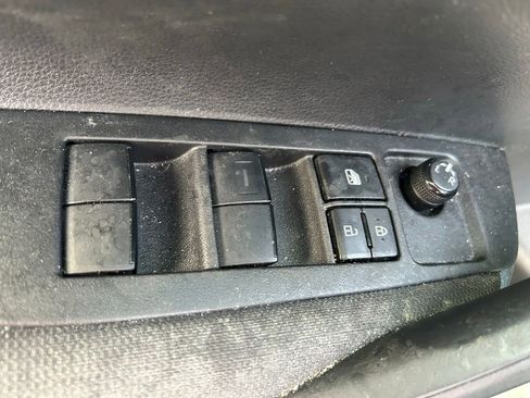 Used 2023 Toyota Corolla LE FWD image 16