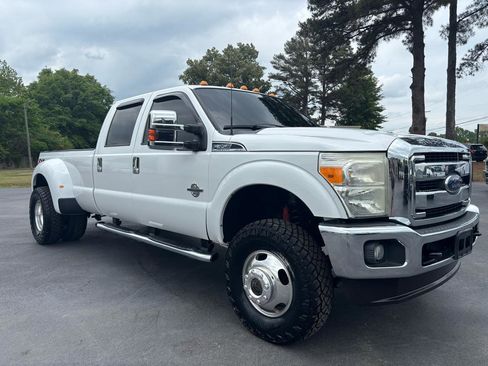 Used 2013 Ford F350 Lariat w/ Lariat Ultimate Pkg AWD/4WD image 2