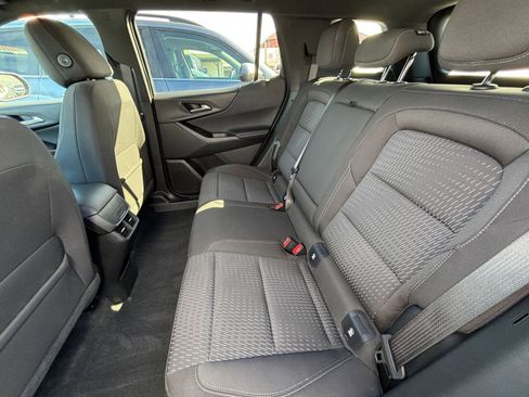 Used 2025 Chevrolet Equinox LT image 39