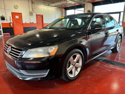 Used 2012 Volkswagen Passat 2.5 SE image 2