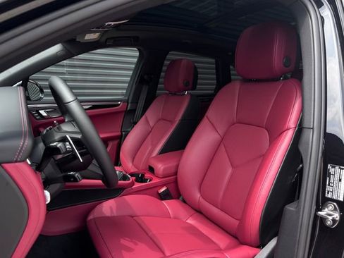 New 2026 Porsche Macan S AWD/4WD image 5