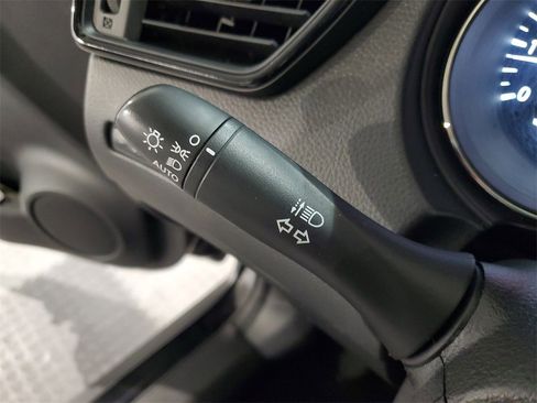 Used 2019 Nissan Rogue SV w/ Premium Package image 28