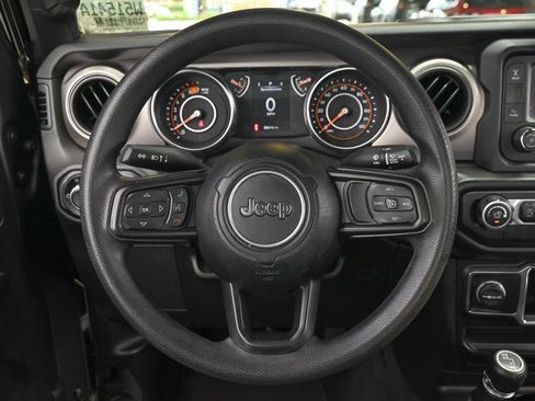 Used 2020 Jeep Wrangler Sport AWD/4WD image 16