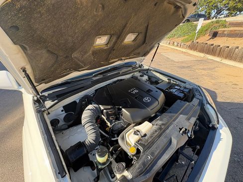 Used 2004 Toyota 4Runner Limited image 25