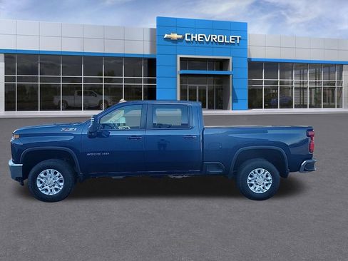 Used 2021 Chevrolet Silverado 3500 LT w/ All Star Edition AWD/4WD image 2