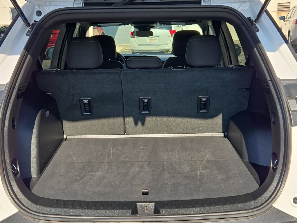 Used 2026 Chevrolet Equinox LT FWD image 29