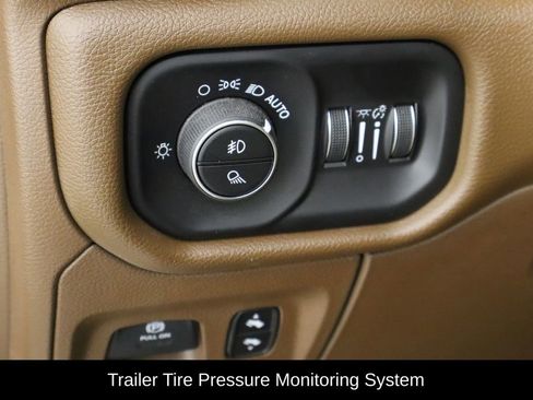 Used 2021 RAM 1500 Laramie image 22