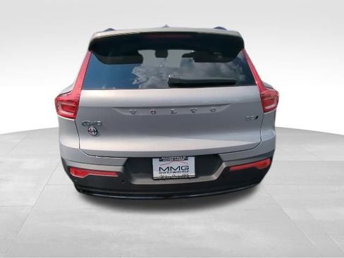 New 2025 Volvo XC40 B5 Ultra w/ Protection Package Premier image 6