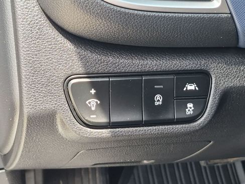 Used 2023 Kia Seltos S w/ Navigation Package FWD image 18