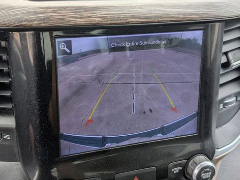 Used 2020 RAM 1500 Laramie AWD/4WD image 17