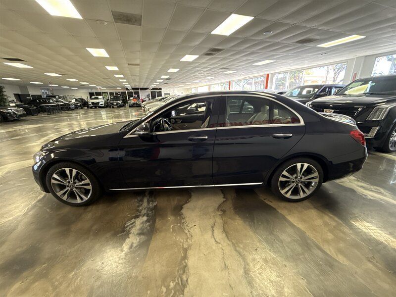 Used 2018 Mercedes-Benz C 300 Sedan w/ Premium Package image 4