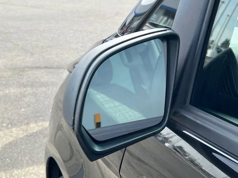 Used 2018 Mercedes-Benz Metris Passenger image 20