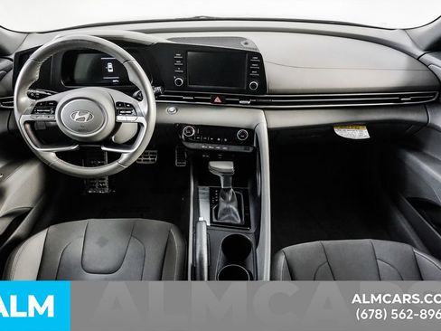 Used 2025 Hyundai Elantra Sport image 23