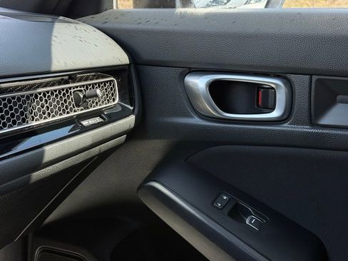 Used 2023 Honda Civic Sport image 33