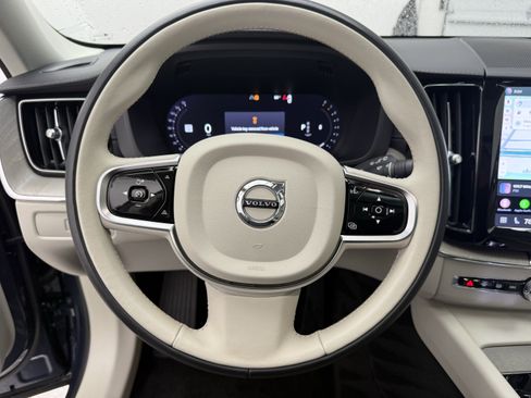 Certified 2023 Volvo XC60 B5 Ultimate w/ Protection Package Premier AWD/4WD image 15