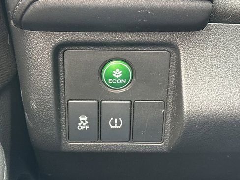 Used 2016 Honda HR-V LX image 29