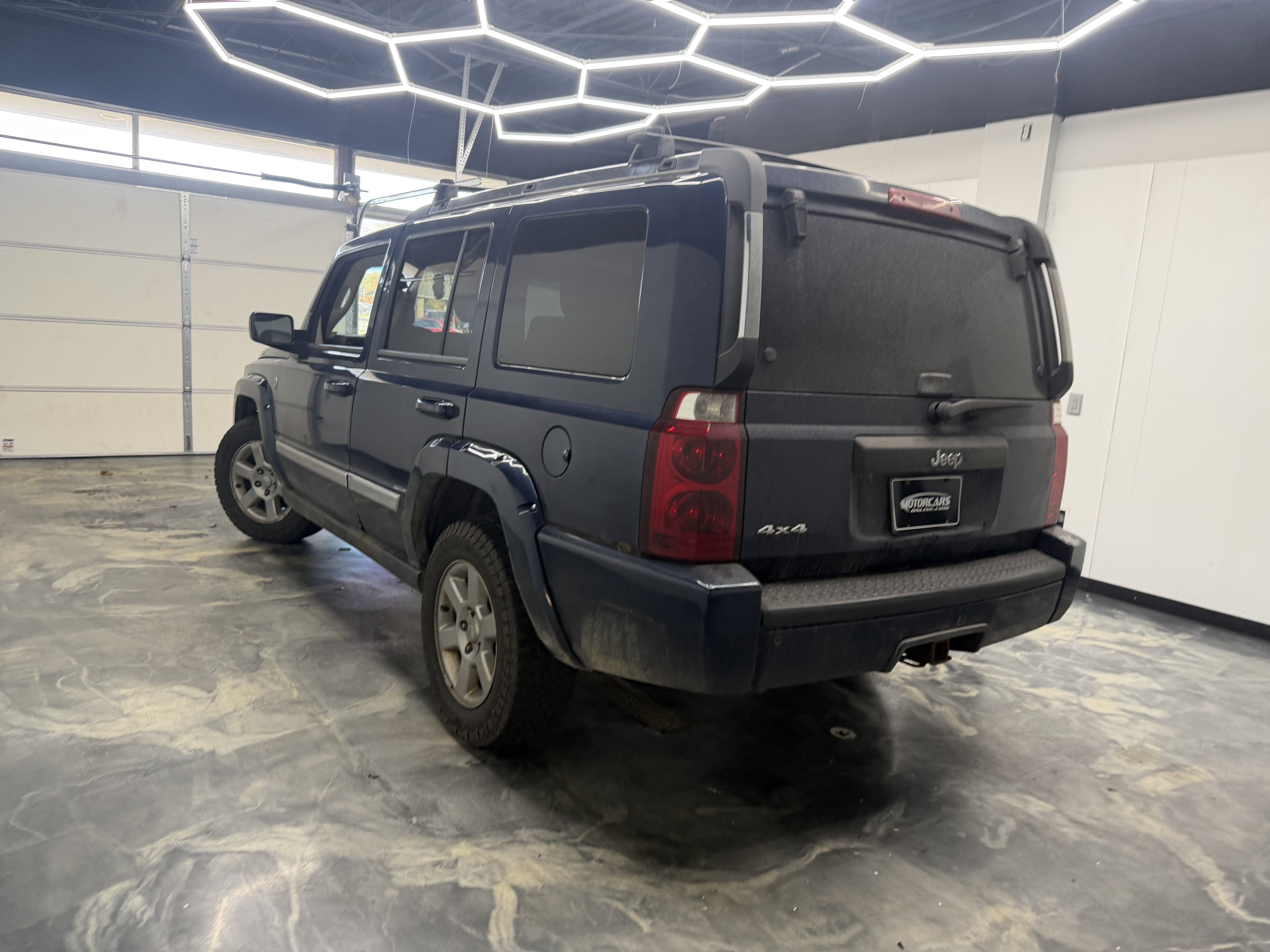 Used 2006 Jeep Commander Limited w/ Trailer Tow Group IV AWD/4WD image 6