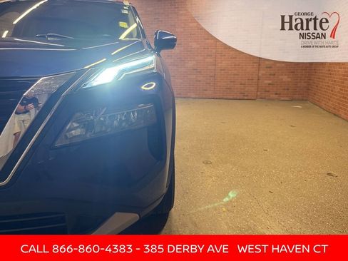 Certified 2023 Nissan Rogue Platinum image 40