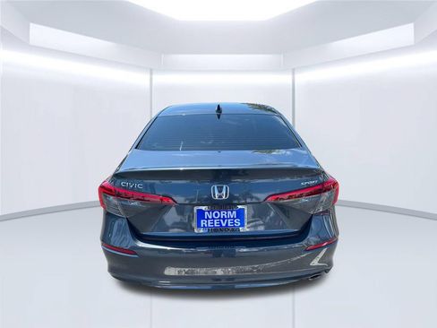 Used 2024 Honda Civic Sport image 4