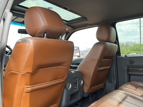 Used 2014 Ford F250 Platinum w/ FX4 Off-Road Package image 42