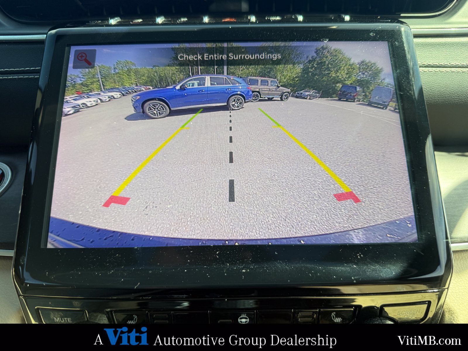 Used 2023 Jeep Grand Cherokee Limited AWD/4WD image 33
