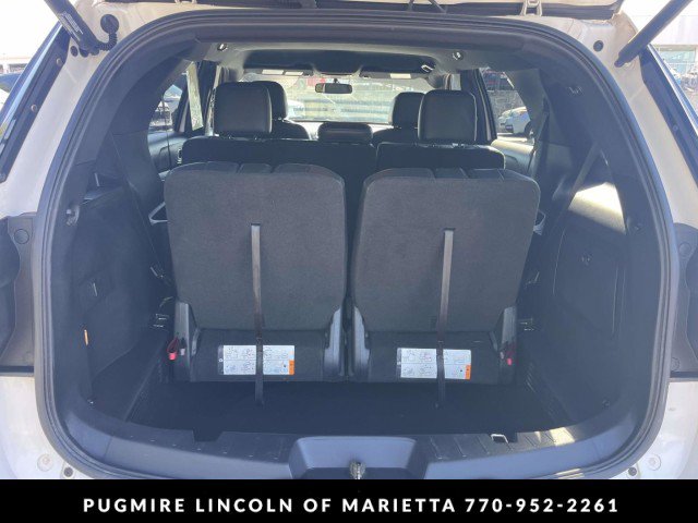 Used 2017 Ford Explorer XLT w/ Equipment Group 202A FWD image 15