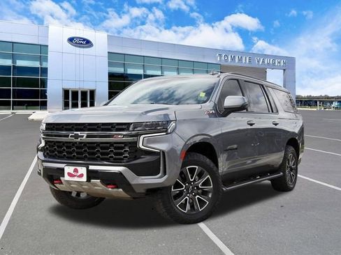 Used 2022 Chevrolet Suburban Z71 w/ Luxury Package image 1