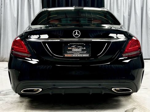 Used 2019 Mercedes-Benz C 300 4MATIC Sedan image 7