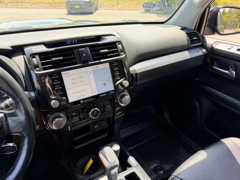 Used 2023 Toyota 4Runner TRD Off-Road Premium w/ Off Road Premium Plus Package AWD/4WD image 16