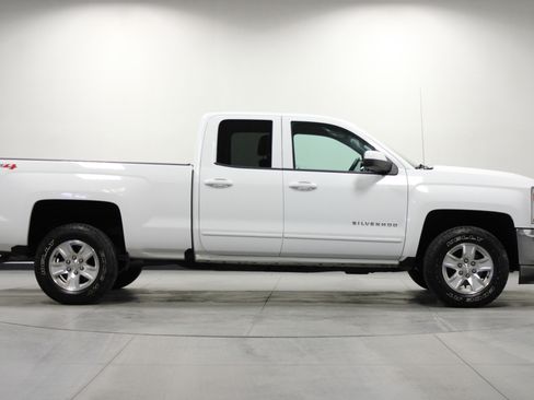 Used 2018 Chevrolet Silverado 1500 LT image 3