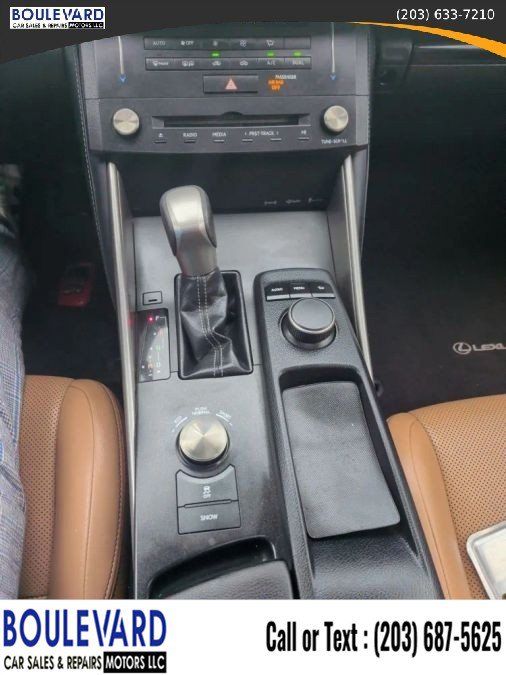 Used 2016 Lexus IS 200t RWD image 10