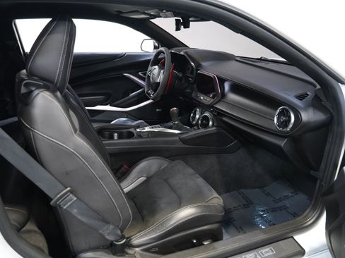 Used 2019 Chevrolet Camaro SS RWD image 30