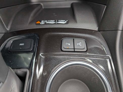 Certified 2022 Chevrolet Equinox Premier image 32