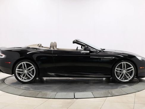 Used 2015 Aston Martin DB9 Volante Carbon Edition Convert image 66